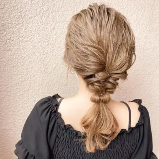 ミディアム ヘアアレンジ KAJI MANAMIのヘアスタイル