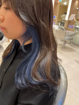 カラー 久永 菫のヘアスタイル