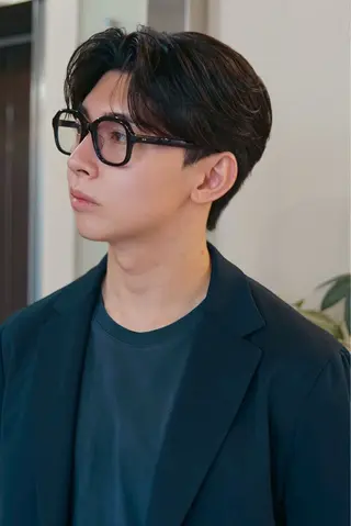 メンズ メンズ専門/センター パート/根本 彩永のヘアスタイル