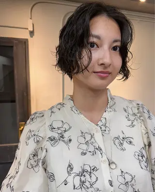 ショート カラー パーマ 森貴裕/ベージュ/ パーマ/オリーブのヘアスタイル