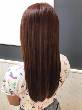セミロング カラー 工藤 梨花のヘアスタイル