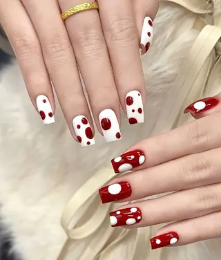 ネイル 小島 阿佑美のネイルデザイン