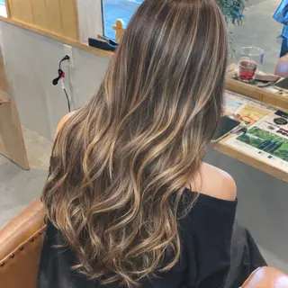 ロング powderhair_luminity所属・矢澤涼夏 🎀ツヤ髪のヘアスタイル