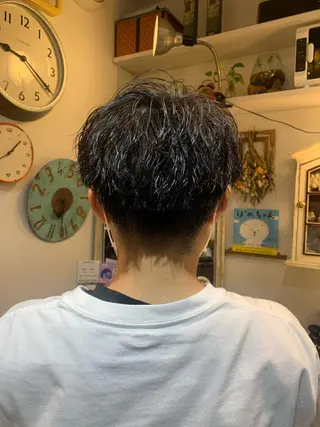 ショート パーマ メンズ 清水千優/パーマ/透 明感カラー/メンズのヘアスタイル