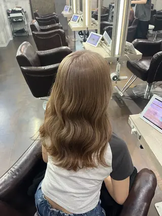 セミロング カラー 大内 瑠花のヘアスタイル
