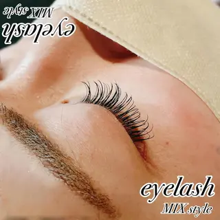 マツエク・マツパ sara 荒井店のヘアスタイル