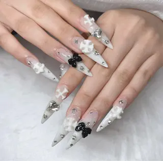 ネイル Lee Nailsのネイルデザイン