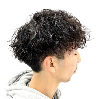 ミディアム パーマ メンズ 柏メンズカットパーマ NO.1タイチのヘアスタイル