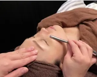 ヘアーサロンラムール所属・AKI ーのヘアスタイル