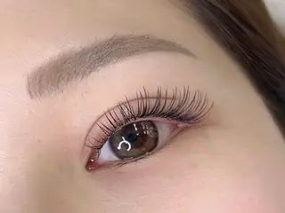 マツエク・マツパ BeautySalon COCO 桑名店所属・ふたむら なぎさのマツエク・マツパデザイン