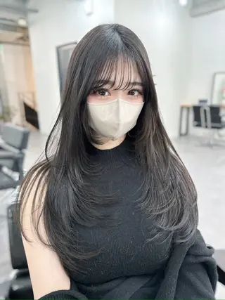 ロング kiti Sakaeのヘアスタイル