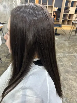 カラー ROSSO所属・山田 実優のヘアスタイル
