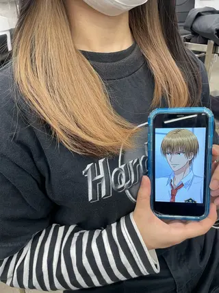 セミロング カラー SALOWIN池袋East店3F所属・インナーカラー 推し ブリーチ  髪質改善のヘアスタイル