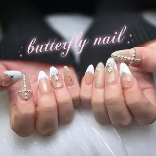 ネイル 蝶々ネイル サロンのネイルデザイン