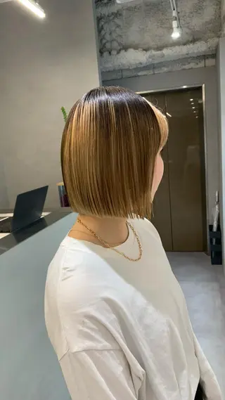 amu/ブリーチなし ダブルカラーのヘアスタイル
