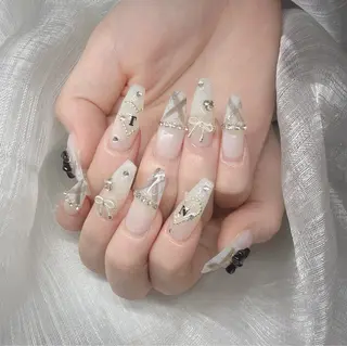 ネイル Lee Nailsのネイルデザイン