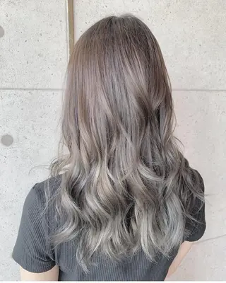 セミロング カラー 福森 みずきのヘアスタイル