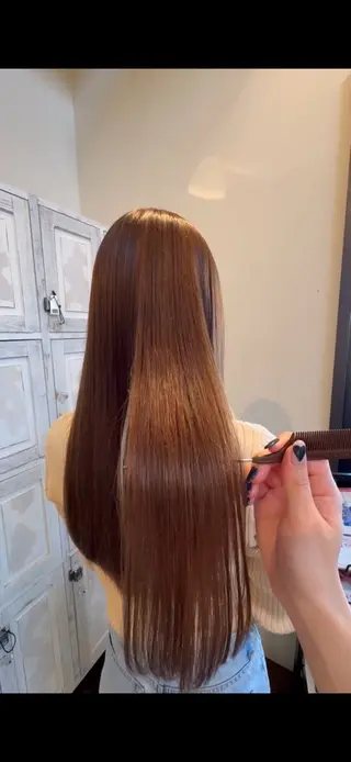 ロング ルプラボウ/ 内藤ほのか/艶カラーのヘアスタイル