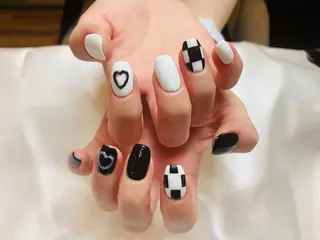 ネイル Ui_Amor (パラジェル)のネイルデザイン