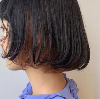 ショート カラー 小森 衣純のヘアスタイル