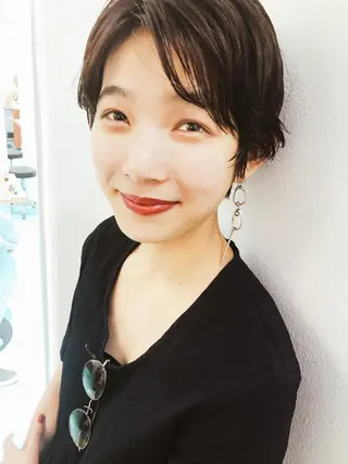 ショート pole/apartment所属・💓パーマ，💗 レイヤーカットのヘアスタイル