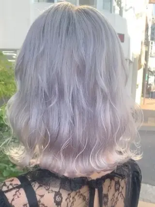 ミディアム カラー ブリーチカラー🌈 嘉名 真樹のヘアスタイル