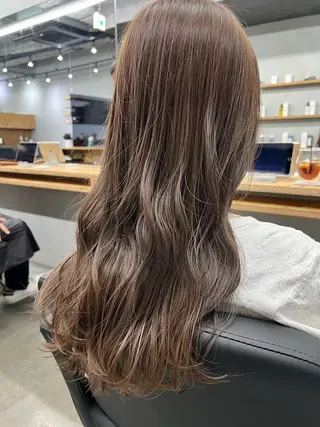 ロング カラー 亀田 泰生のヘアスタイル