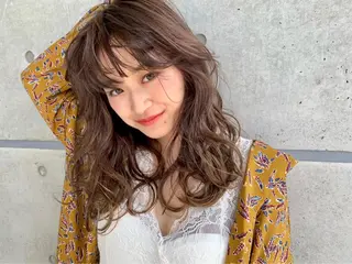 セミロング カラー くすみミルクティー／ ブラウン🪡TOWAのヘアスタイル