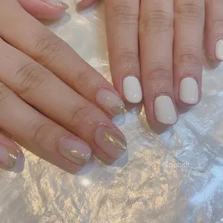 ネイル 𝘙𝘪𝘰𝘯𝘢 ...🕯🤍のネイルデザイン