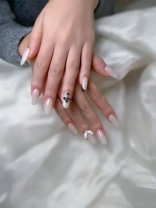 ネイル Maggie nailクロのネイルデザイン