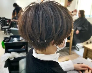 ショート カラー 前田 健太のヘアスタイル