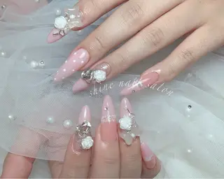 ネイル shineジェル& チップ長さだしのネイルデザイン