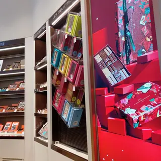 カラー パーマ ネイル マツエク・マツパ アイブロウ 神山 ビューティー・アイのマツエク・マツパデザイン