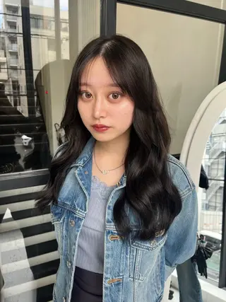 ロング MaisonHALU 梅木琉衣のヘアスタイル