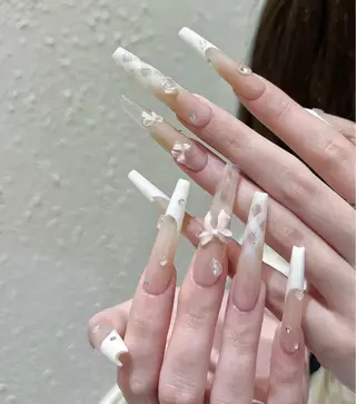 ネイル D-BEAUTY Nailsalonのネイルデザイン