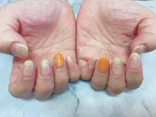 ネイル ネイルリボン 受付スタッフのネイルデザイン