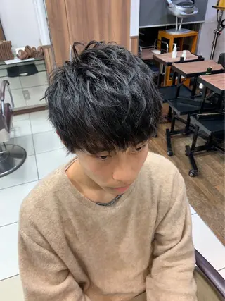 ショート メンズ 本島 大生のヘアスタイル