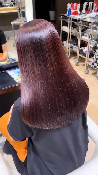 ロング maison blanc AVEDA所属・ホリオ チヒロのヘアスタイル