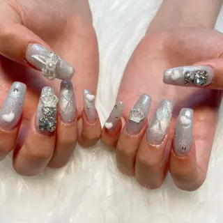 ネイル ゴテゴテ💙ワンホン リオナのネイルデザイン