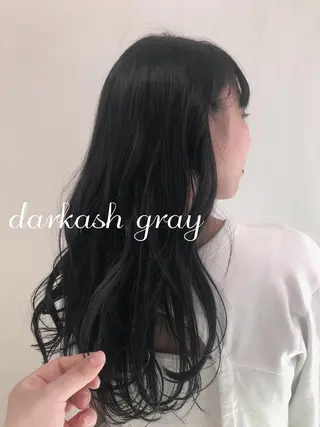 ロング カラー 中村 玲のヘアスタイル