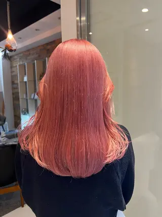 カラー hiyori /ハイトーンカラーのヘアスタイル