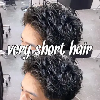 ショート メンズ パーマ/ダブルカラー ブリーチ⭐️海斗のヘアスタイル