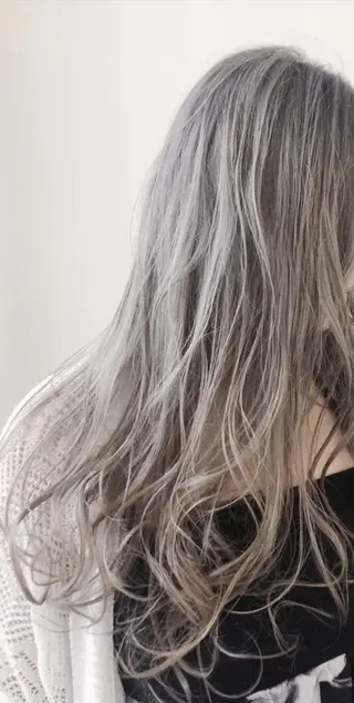 ロング 寺山 靖晃のヘアスタイル