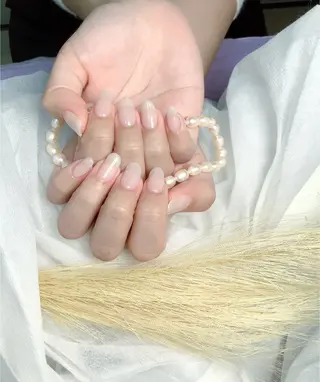 ネイル pink ladyサロン所属・べ にのネイルデザイン