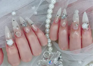 ネイル R nailsalon所属・ナ ナのネイルデザイン