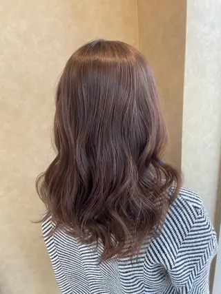 カラー 小林 亜紀のヘアスタイル