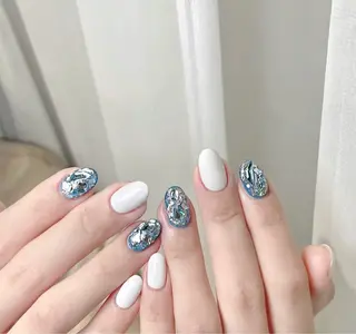 ネイル Ui_Amor (パラジェル)のネイルデザイン