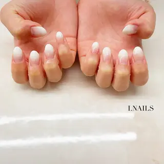 ネイル アイネイルズ所属・早川 梓のネイルデザイン