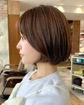 ショート カラー 💍新宿ショート 💍岩田莉奈のヘアスタイル