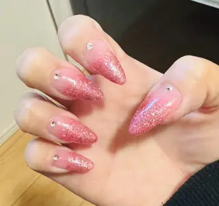 ネイル R Bella Nailのネイルデザイン